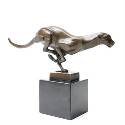 Bronze figure of running cheetah, upon a rectangular marble base, signed and with foundry mark, H20cm
