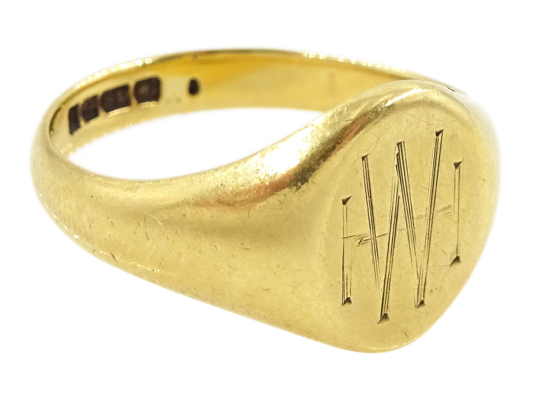 Early 20th century 18ct gold signet ring, with engraved initials, Birmingham 1928