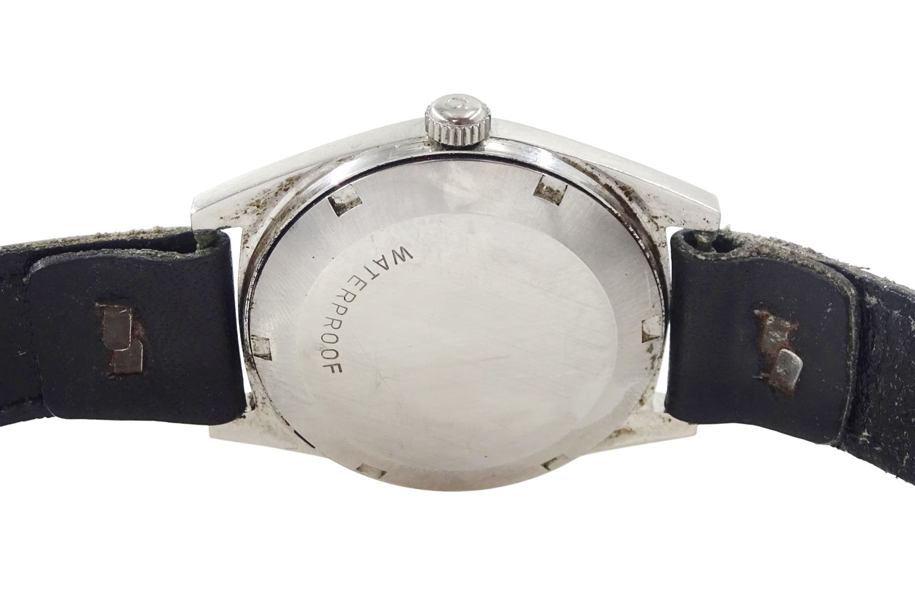 Omega gentleman's stainless steel automatic wristwatch, Cal. 565, Ref. 166041, serial No. 31158582, silvered dial with baton hour markers and date aperture, on black leather strap