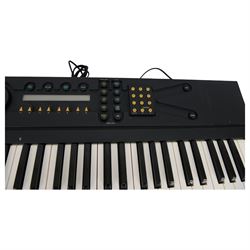 Yamaha YS200 digital synthesizer, cased with instructions, W100cm