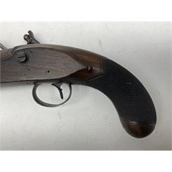 Early 19th century 16-bore flintlock single barrel travelling pistol, the 21.5cm stub twist octagonal barrel with two barrel pins and ramrod under, engraved lock plate with roller frizzen, engraved trigger guard with pineapple finial, walnut stoock with chequered grip L40cm overall