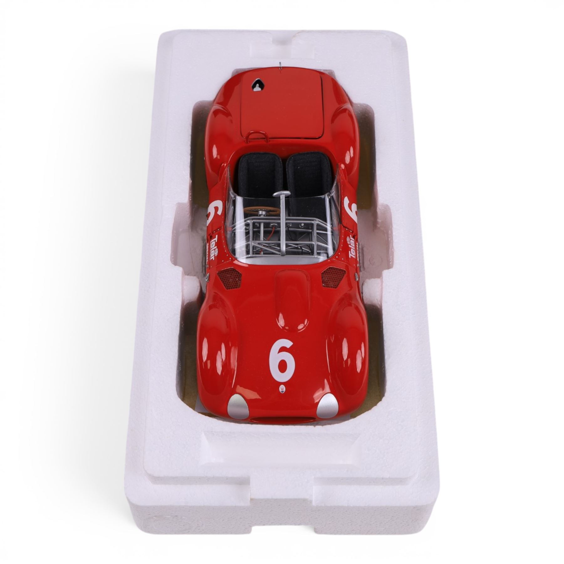 Minichamps 1:18 Maserati Tipo 61 Meadowdale SCCA National Race 1961 #6 car, together with Paul's Model Art Minichamps 1:18 Ayrton Senna Racing Car Collection British Grand Prix 1991 Williams Renault FW14 #5 car, both boxed (2)
