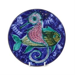 Large mid-20th century Spanish Puigdemont studio pottery charger, depicting a stylised fish, together with three other plates decorated with fish 