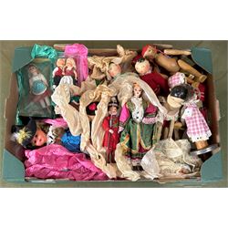 Collection of vintage carved wooden dolls, souvenir dolls etc. 