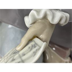 Lladro figure, Beethoven, limited edition 246/3000, Sculpted by Salvador Furio, no 5339, with original box year issued 1985, year retired 1993, H34cm