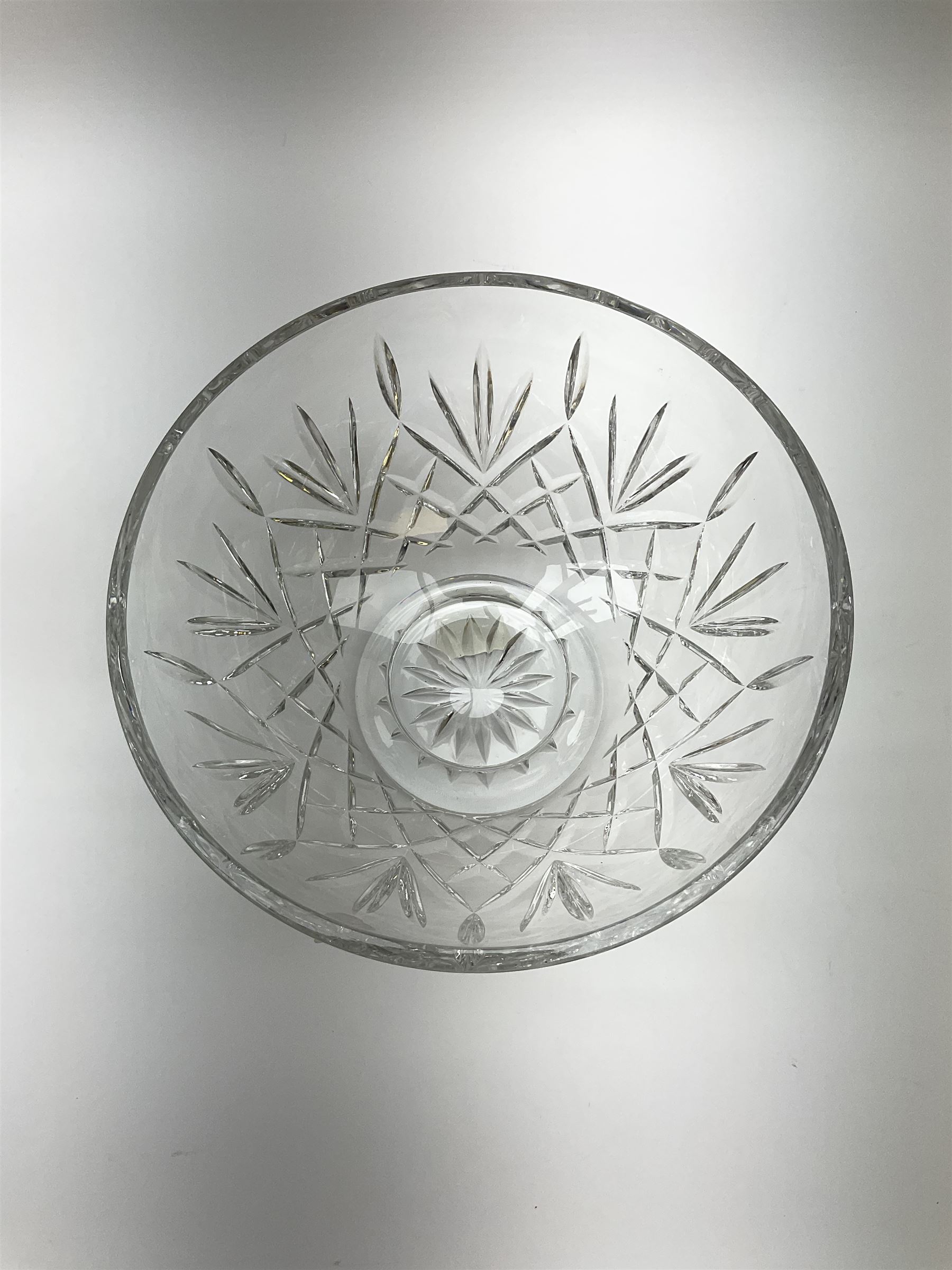 Waterford crystal footed bowl, from the Nocturne Collection, with original box, D22.5cm