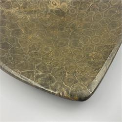 Fossilised coral dish in the form of a heart, D13cm