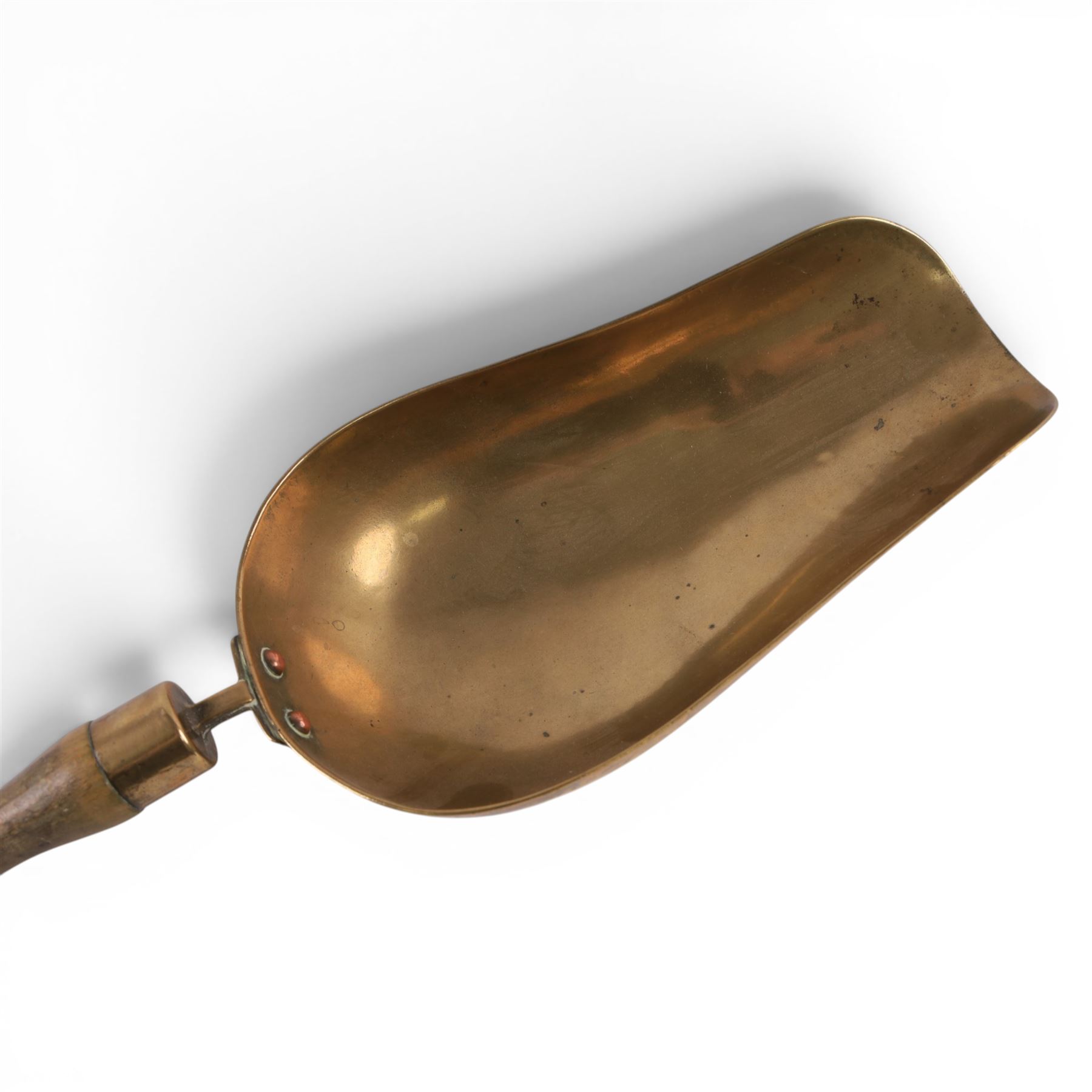 Brass grain/coal scoop with wooden handle, L43cm