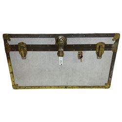 Mid-20th century metal travelling trunk