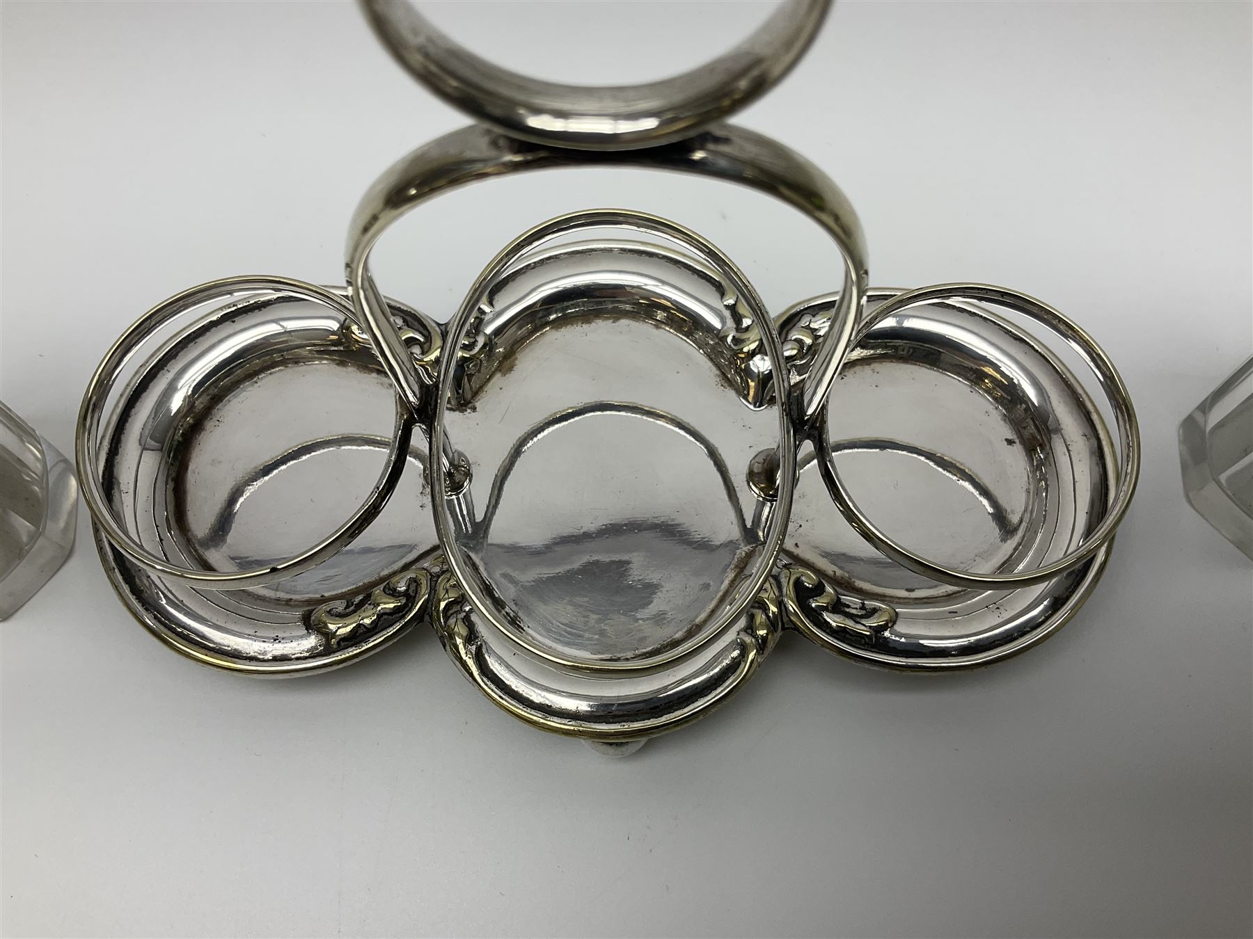 Sheffield silver-plated cruet set, comprising mustard pot, open glass salt and pepper pot on stand, together with a collection of silver plated spoons