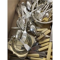 Collection of silver plate, to include fish servers with with silver ferrules, butter knives sugar tongs etc