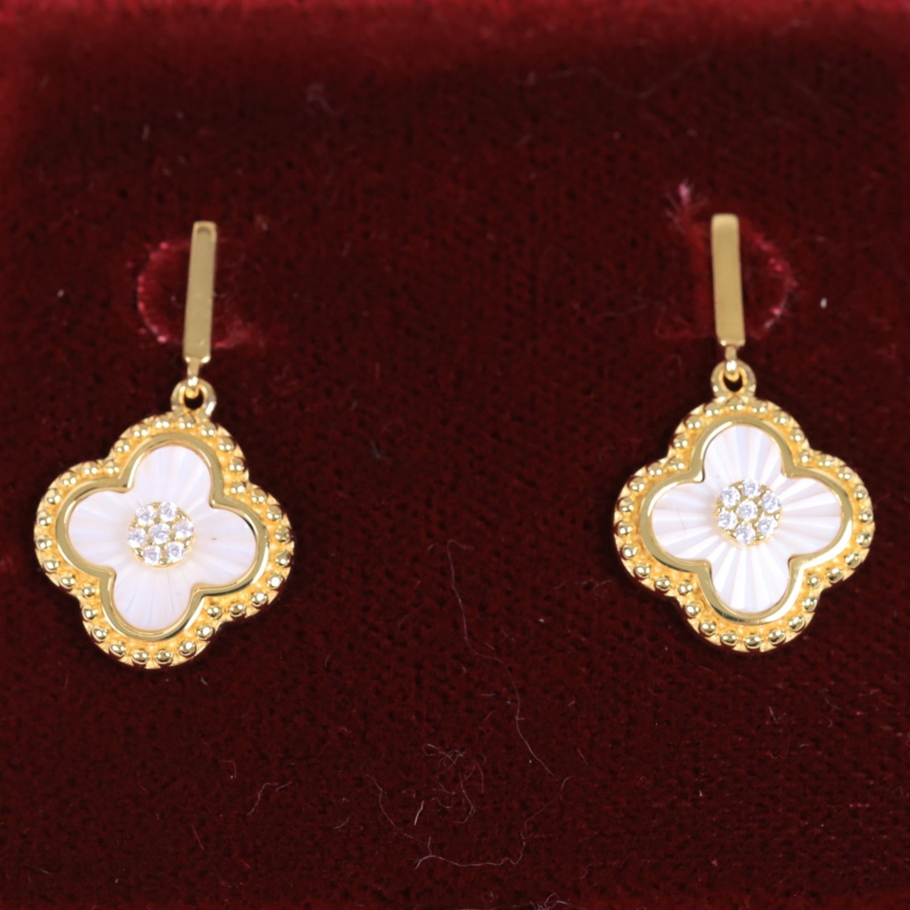 Pair of silver mother of pearl pendant earrings, boxed