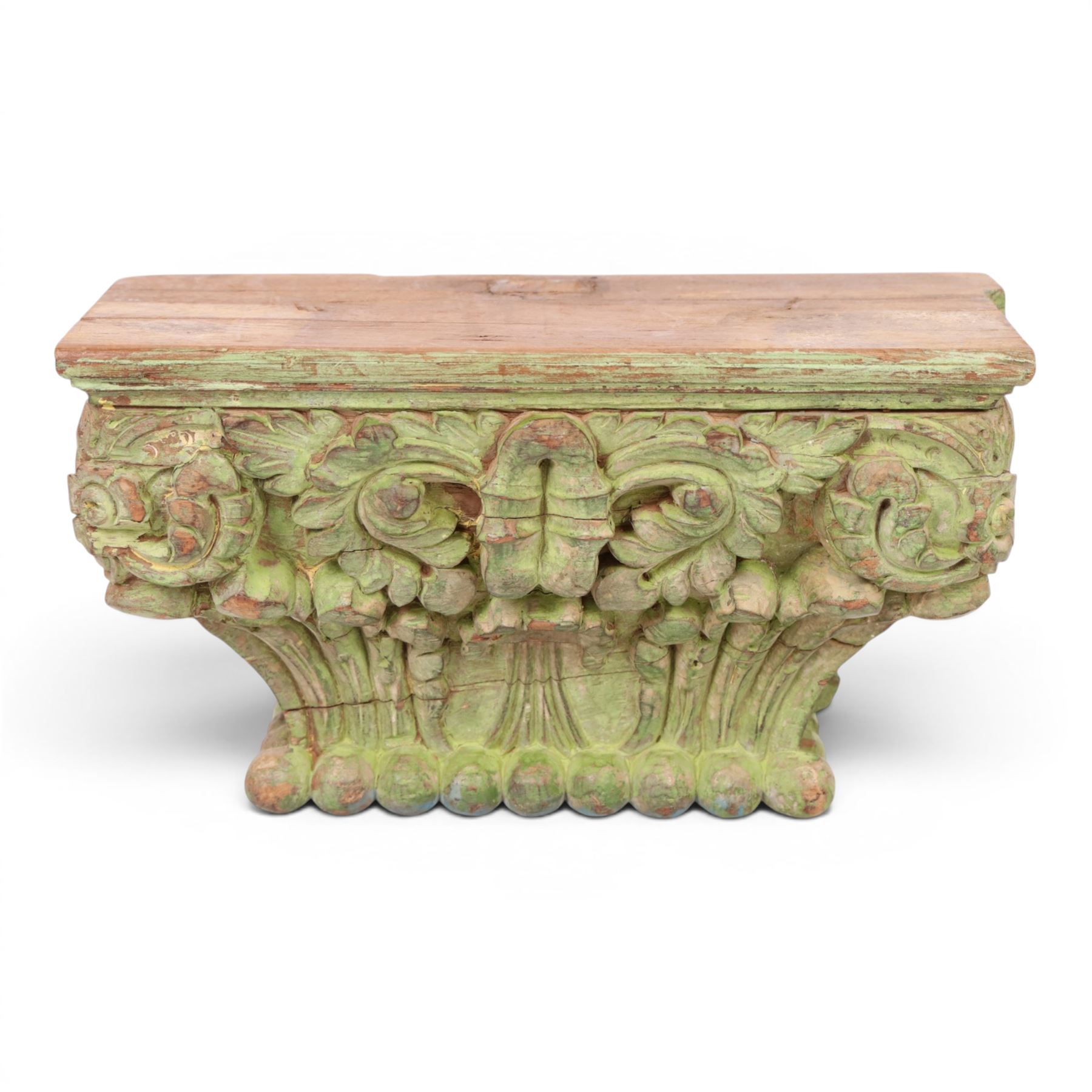 Antique carved wooden capital, with residual green paint, H21cm, L36cm 