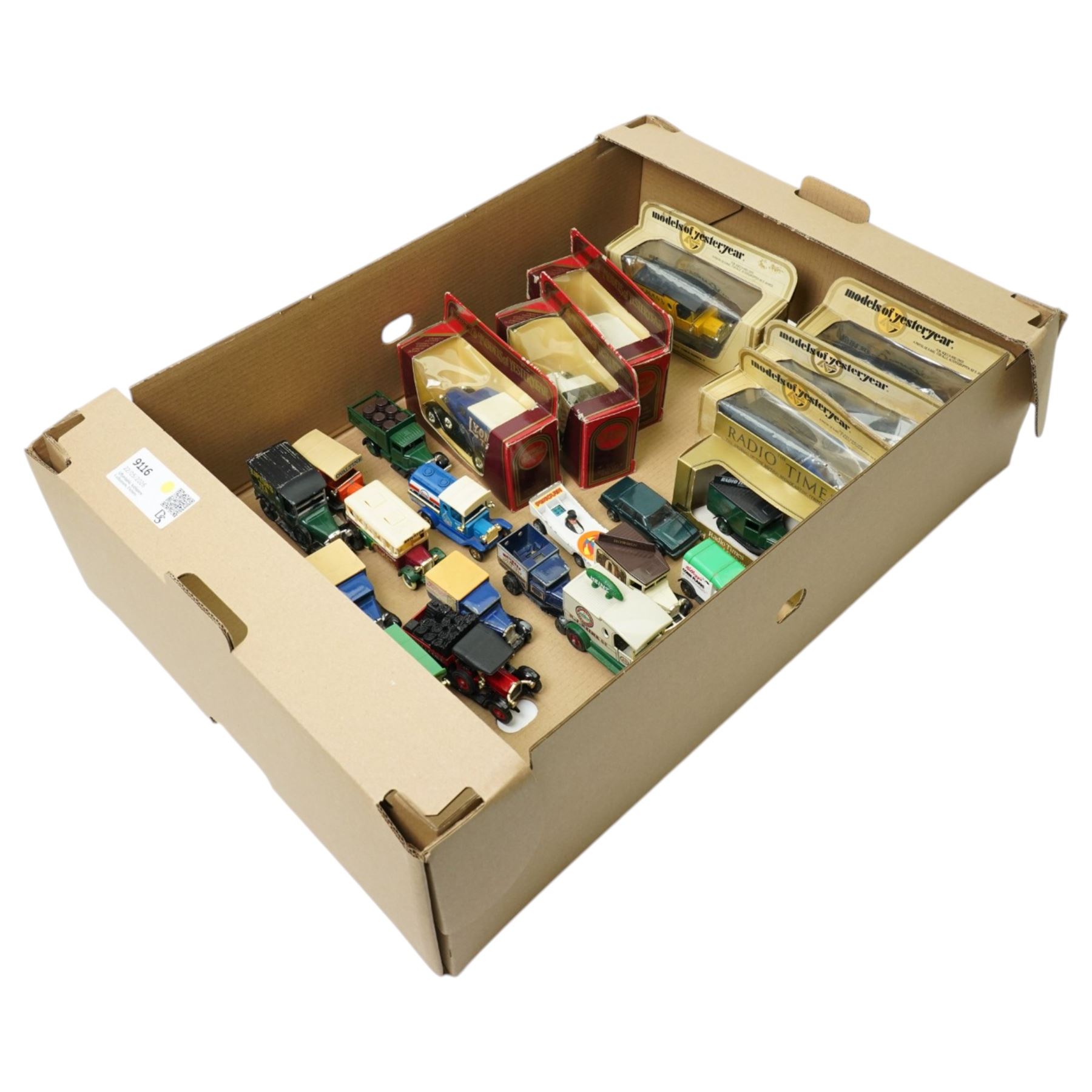 Die cast model vehicles including seven Models of Yesteryear, boxed and various others