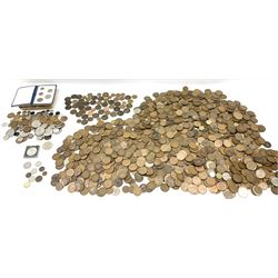 Quantity of coins including Great British pre-decimal with Queen Victoria and later pennies, commemorative crowns etc
