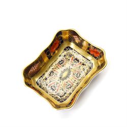 Pair of Royal Crown Derby Imari 1128 pattern oval pill boxes, boxed, W6.5m; together with two further pairs of trays in the same pattern, of clover and rectangular form, boxed (6)