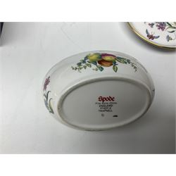 Copeland Spode tureen and platter, in peacock pattern, together with Herend Hungary trinket box and cover, Copeland vase and other ceramics 