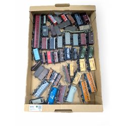 Collection of '00' gauge goods wagons, including Dapol and Bachmann examples