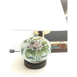  Cockill lighting Oriental style pottery lamp with shade and a Killerby Art Deco stained glass mirror, 73cm x 50cm (2)  