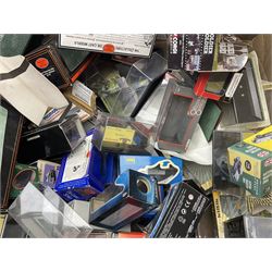 Large quantity of ex-shop stock die-cast model boxes for various makers