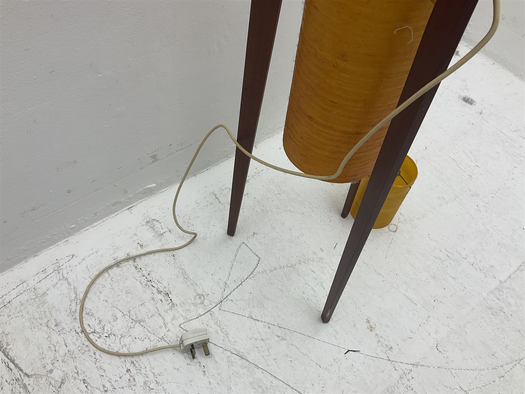 Mid century floor standing rocket lamp, the spun cylindrical orange fibreglass shade supported by three tapering teak legs, together with a matching small cylindrical shade, lamp H112cm