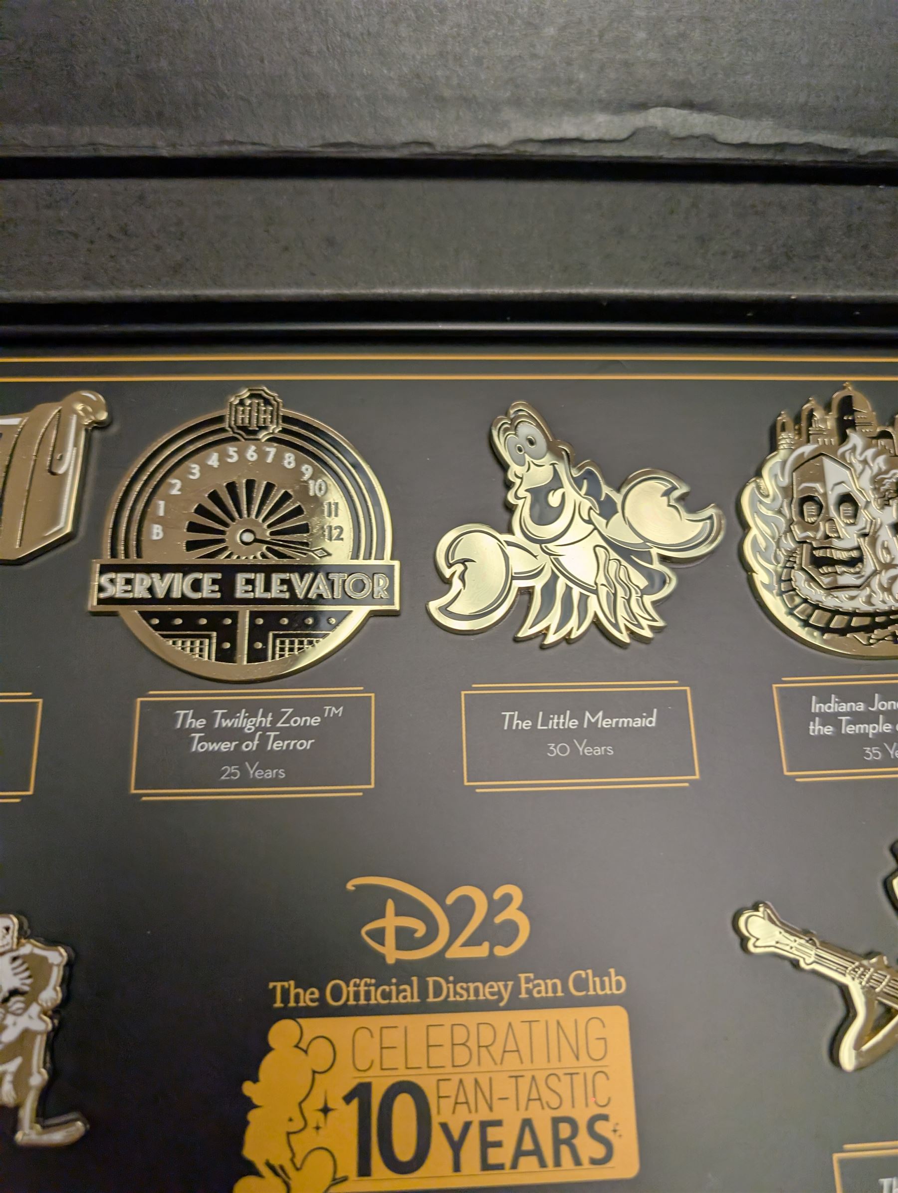 Disney Fan Club D23 Gold Member 10 Year Anniversary enamel pins set, boxed