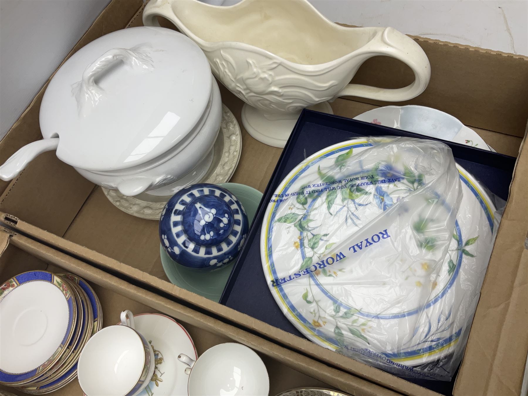 Spodes velamour twin handled mantel vase, together with Royal Doulton wash stand set, Royal Worcester coffee cans and saucers and other ceramics, in six boxes 