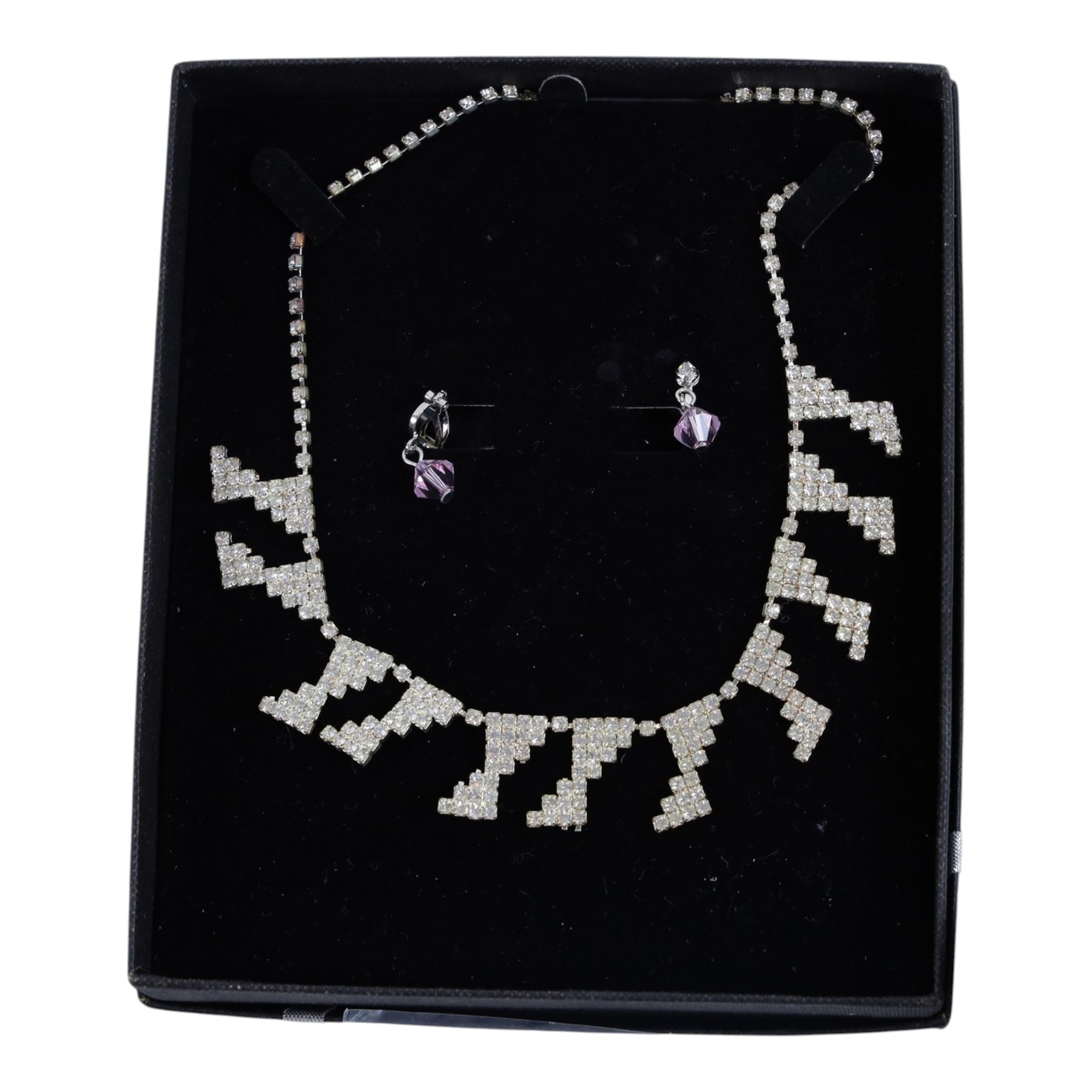 Gold locket and fine chain, both 9ct, pair of silver clip-on earrings and a collection of costume jewellery and watches