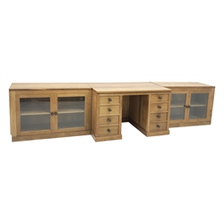 'Lizardman' oak kneehole desk fitted wit