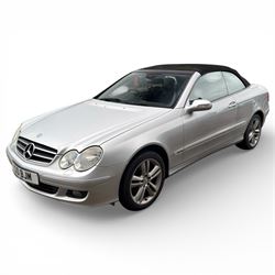 Mercedes-Benz CLK Cabriolet 280 Avantgarde, 3 Litre petrol, automatic, 2006, 2dr, 74500 Miles, convertible, silver, (C10 BJM)
