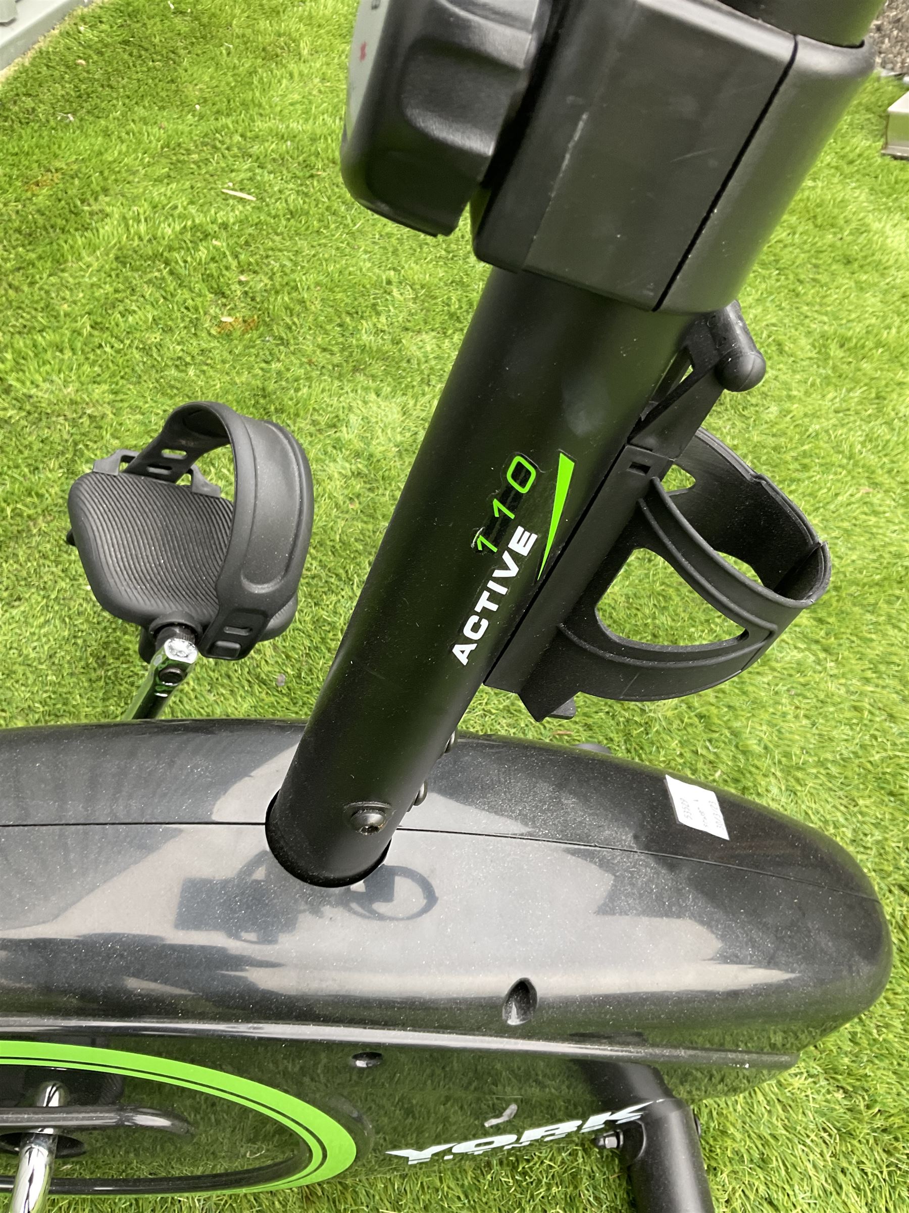 York Fitness exercise bike - THIS LOT IS TO BE COLLECTED BY APPOINTMENT FROM DUGGLEBY STORAGE, GREAT HILL, EASTFIELD, SCARBOROUGH, YO11 3TX