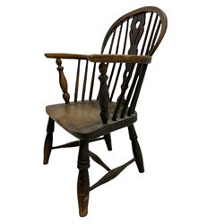 Victorian elm Windsor armchair, low stick back