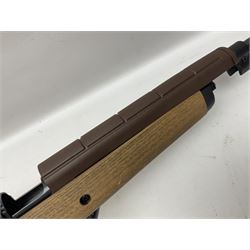Springfield Armory M1A .22 cal. air rifle with under-lever action and wooden stock; serial no.6300, L116cm overall; in original cardboard box  NB: AGE RESTRICTIONS APPLY TO THE PURCHASE OF AIR WEAPONS.