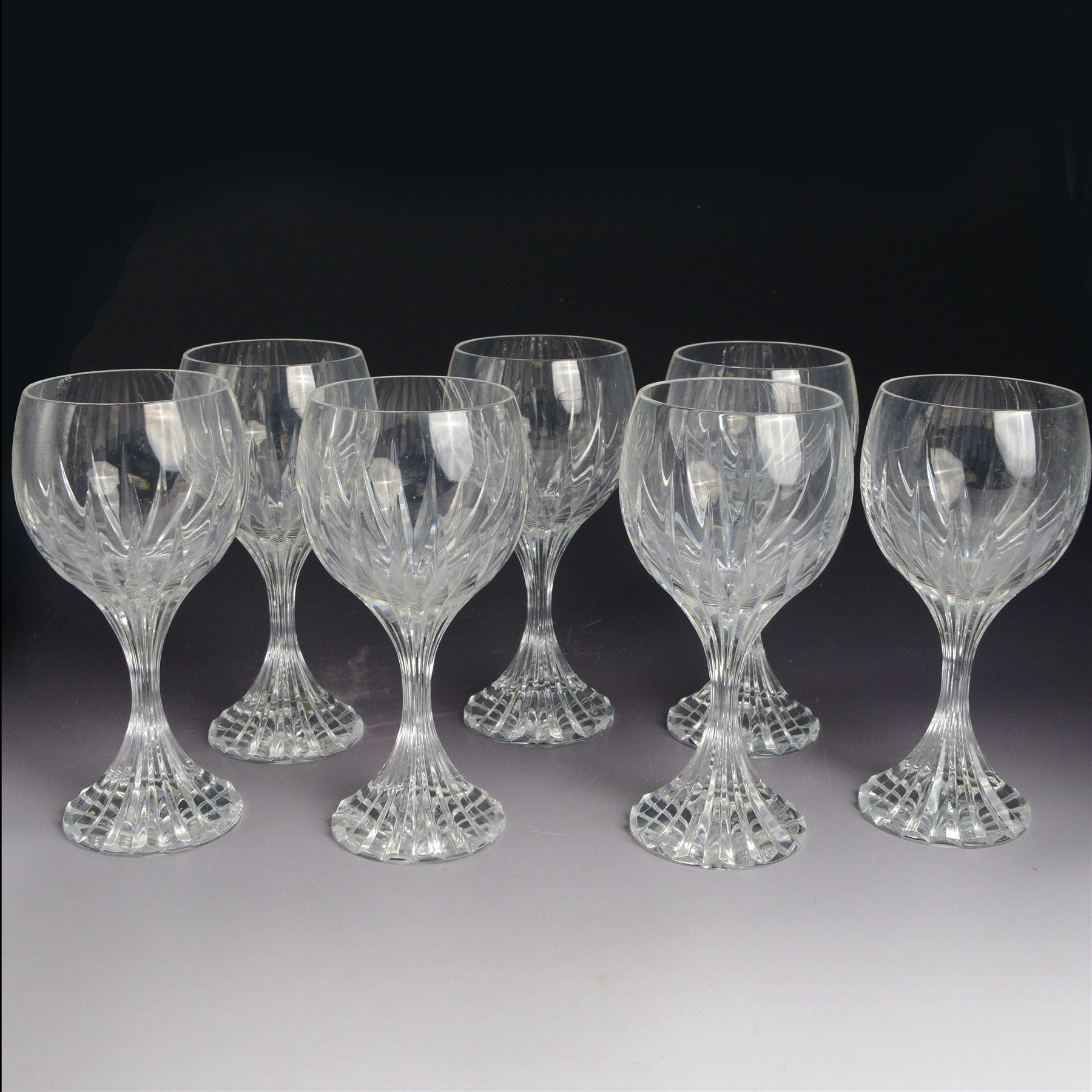 Set of seven Baccarat wine glasses in Massena pattern, H17cm