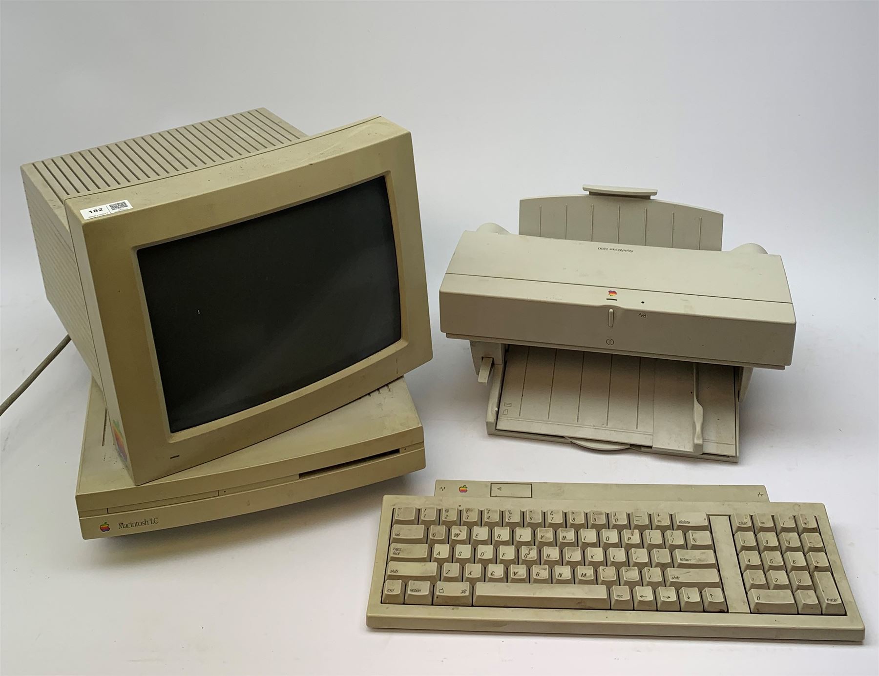 Macintosh LE Apple Computer Model No: M0350, Macintosh 12