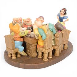 Limited Edition Disney Classics Collection figure group 'Soups On!', Snow White and the Se...