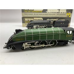 Wrenn '00' gauge - two Class A4 4-6-2 locomotives - 'Peregrine' No.4903 in NE Black; and 'Golden Eagle' No.4482 in LNER Green; both boxed with instructions (2)