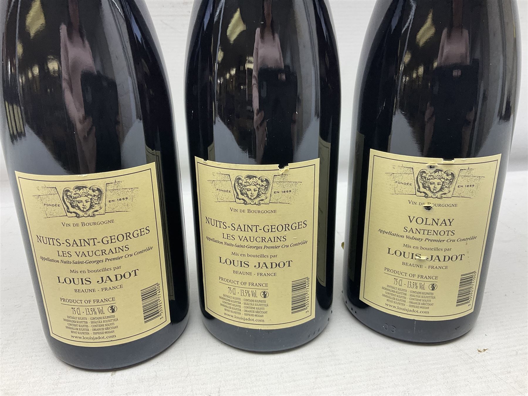 Mixed red wine from Louis Jadot, to include, 2015 Volnay, 2015 Pommard Clos De La Commaraine, 2015 Nuits Saint Georges, etc, various contents and proof, (10)