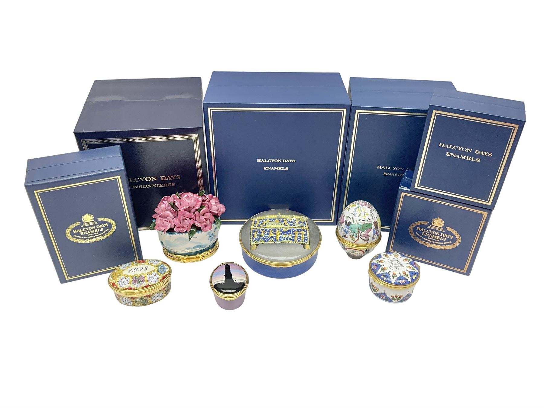 HALCYON DAYS ENAMELS プードル Vintage Halcyon Days Enamel Box with