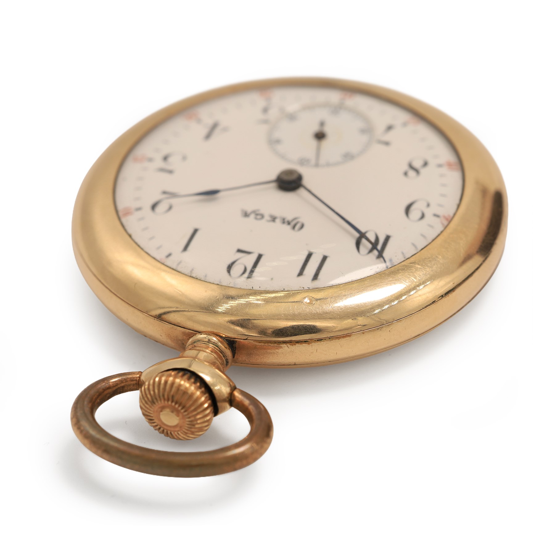Early 20th century gold-plated open face keyless lever pocket watch by Omega, No. 3481968, white enamel dial with Arabic hour markers, outer 5 minute ring and subsidiary seconds dial