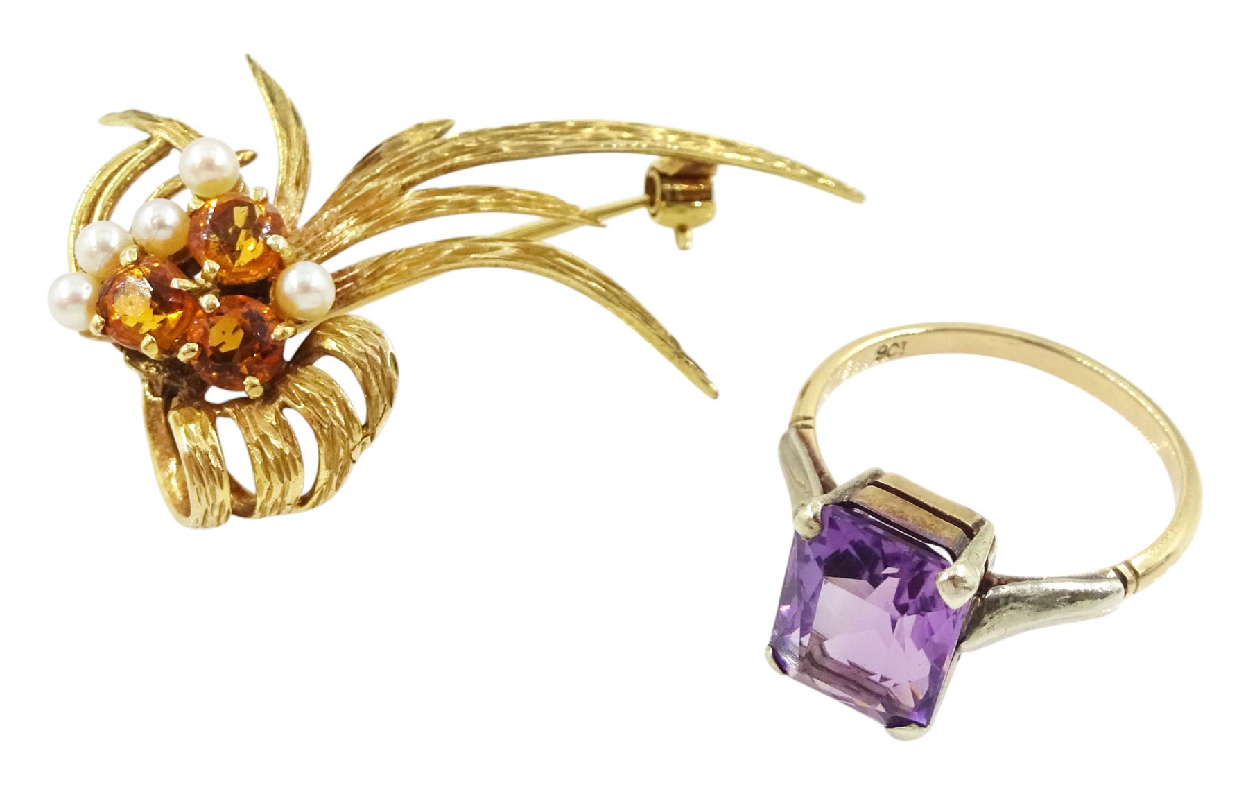 Gold single stone amethyst ring and a gold citrine and pearl abstract brooch, both 9ct