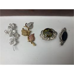 Maurice Lacroix gentlemans quartz wristwatch, 92127, with gold plated case, date apeture and leather strap, together with a Swarovski Crystal bracelet, two silver brooches and two costume brooches