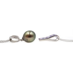  White gold stone set pendant necklace, stamped 9K, silver grey pearl pendant necklace, similar ear-rings stamped 925  