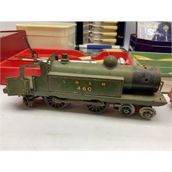 1930’s Hornby No.2 tank loco, clockwork 4-4-2 LNER green 460, together with other toys, silver plate and other metalware in one box 
