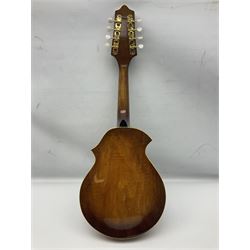 F-hole eight-string mandolin with one-piece maple back and ribs and spruce top L70cm