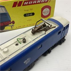 Hornby Dublo - 2-Rail 2245 BR blue 3300 HP Electric pantograph locomotive No.E3002; boxed with maintenance instructions