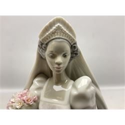 Lladro figure, The Bride, modelled as a female figure in a wedding dress, sculpted by Francisco Catala, no 5439, with original box, year issued 1987 year retired 1995, 