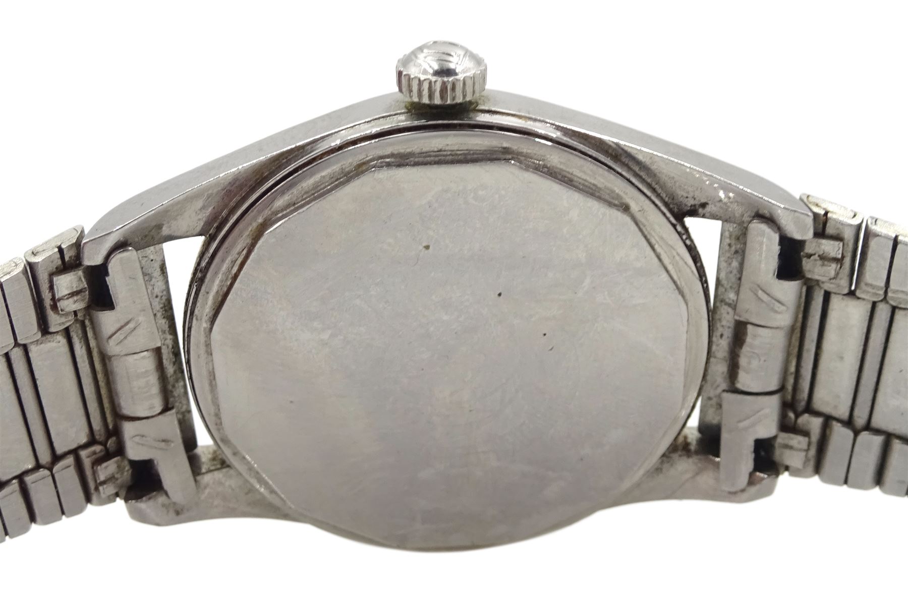 Universal Geneve Polerouter gentleman's stainless steel 28 jewel automatic microtor wristwatch design by Gerald Genta, Cal. 215, Ref. 203557-2, serial No. 1942611, on stainless steel strap