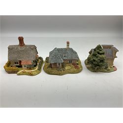 Eight Lilliput Lane models from the 'British Collection' to include six boxed and two loose examples, including 'Kenmore Cottage' and 'Hopcroft Cottage', some with deeds