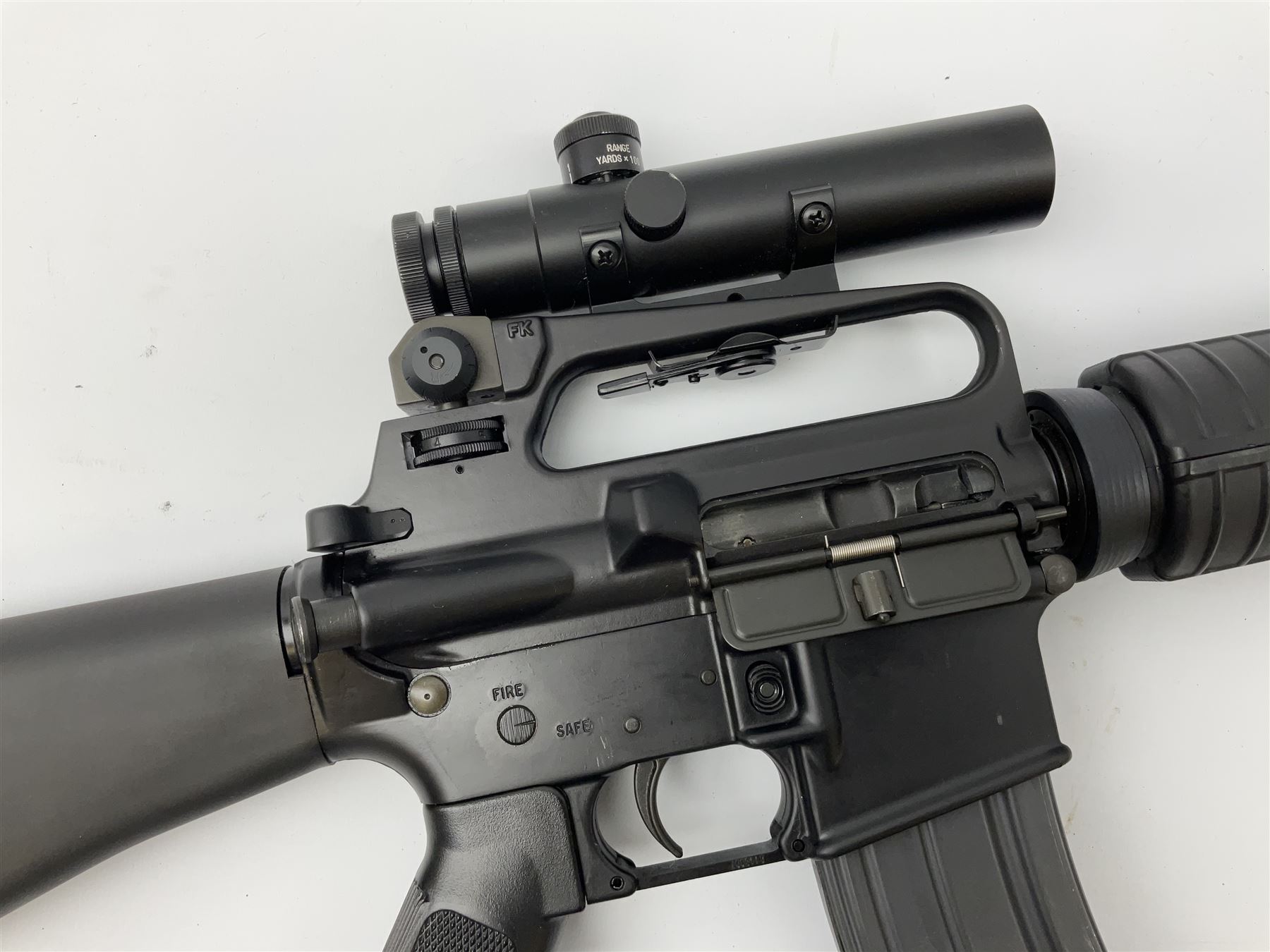 Parker Hale (Bremmer) SAR 15 .22 cal.LR semi-automatic LB000103 rifle with extra magazine and photocopied paperwork, serial no.8448587, L100.5cm overall SECTION 1 FIREARMS CERTIFICATE REQUIRED